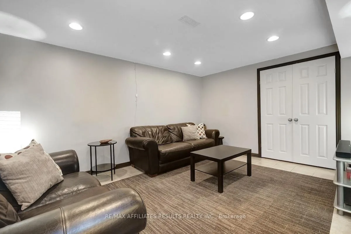 Photo 39 of 35 Crantham Crescent, Ottawa, Stittsville (Central) — HOMEH