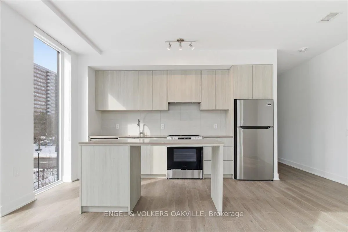 Photo 4 of Unit 210, 2088 James Street, Burlington, Brant — HOMEH