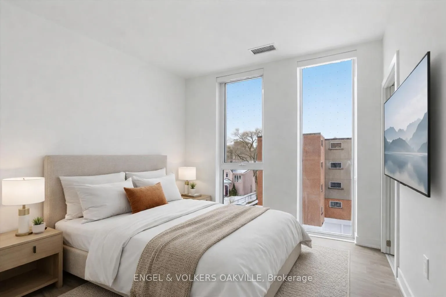 Photo 5 of Unit 210, 2088 James Street, Burlington, Brant — HOMEH