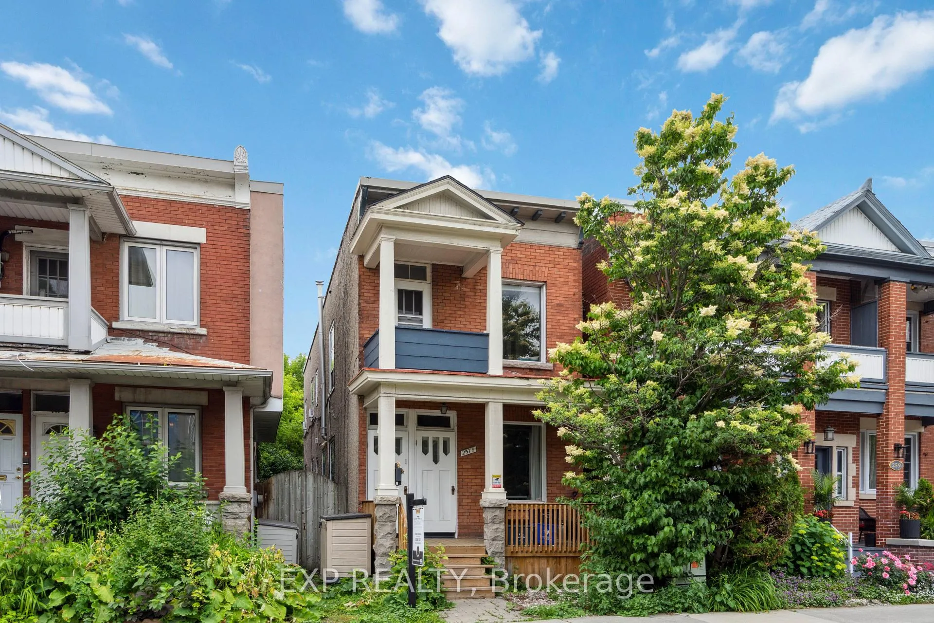 Front of 257 St Andrew Street