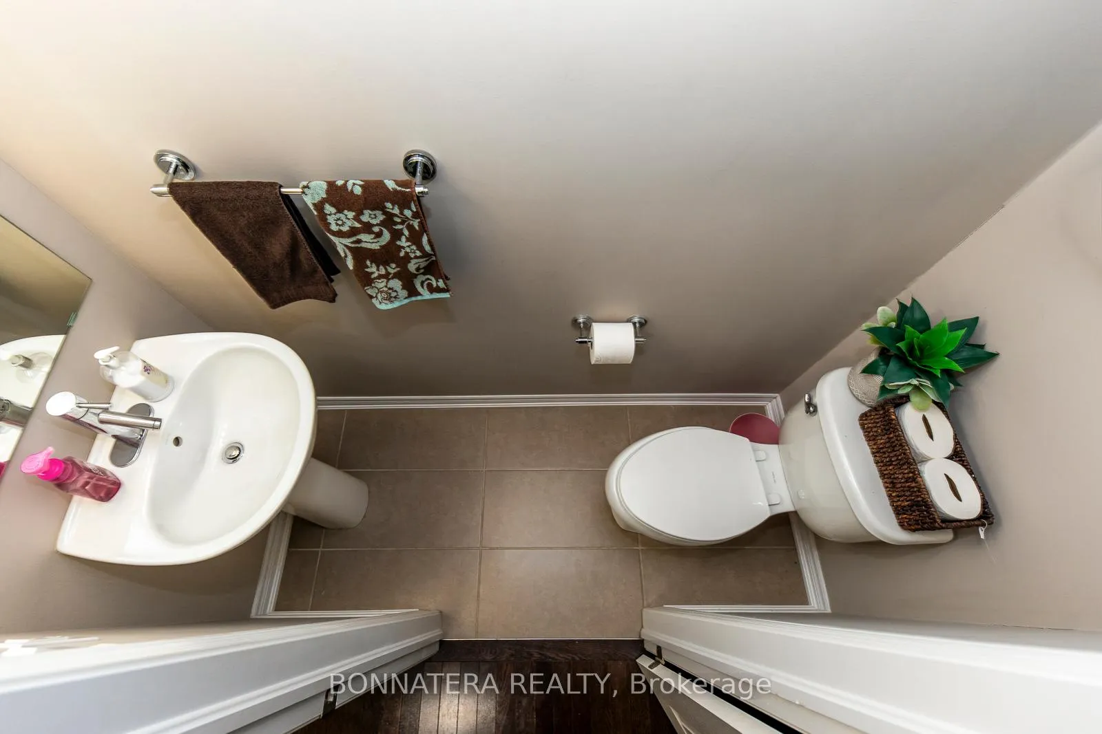 Photo 25 of Unit 16, 215 Dundas Street E, Hamilton, Waterdown — HOMEH