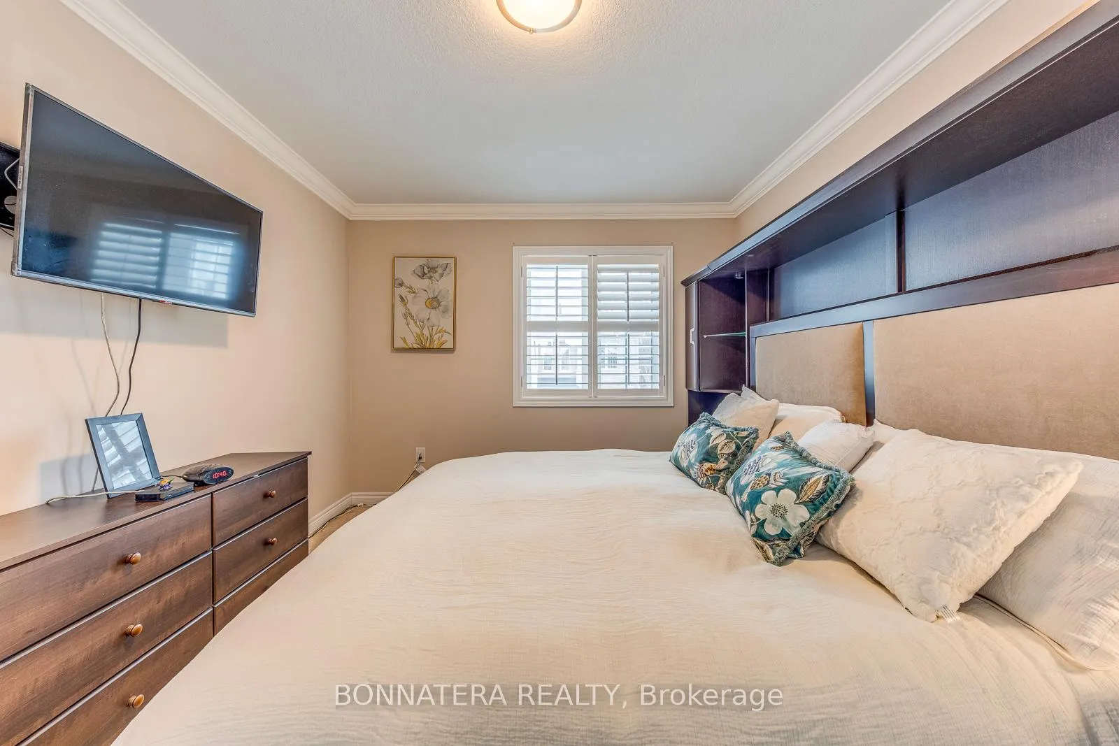 Photo 27 of Unit 16, 215 Dundas Street E, Hamilton, Waterdown — HOMEH