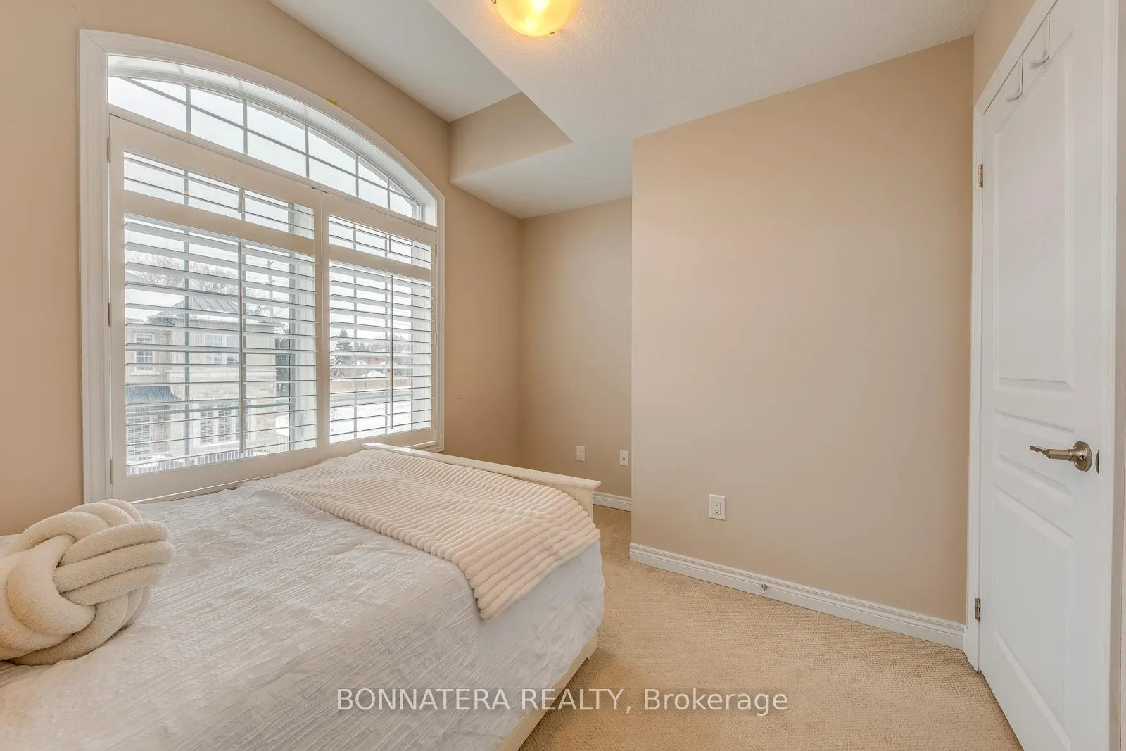 Photo 32 of Unit 16, 215 Dundas Street E, Hamilton, Waterdown — HOMEH