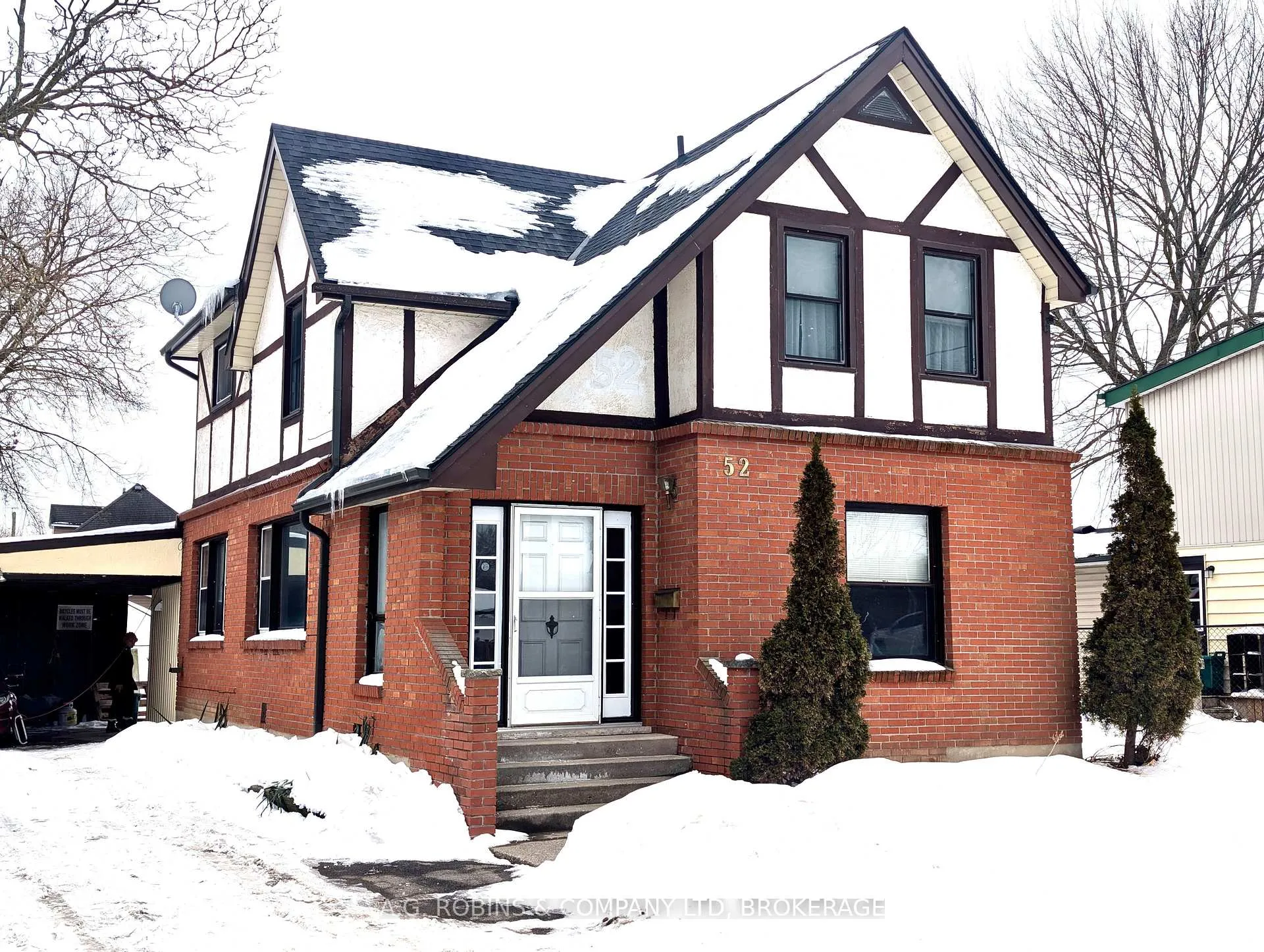 Front of 52 Charles Street
