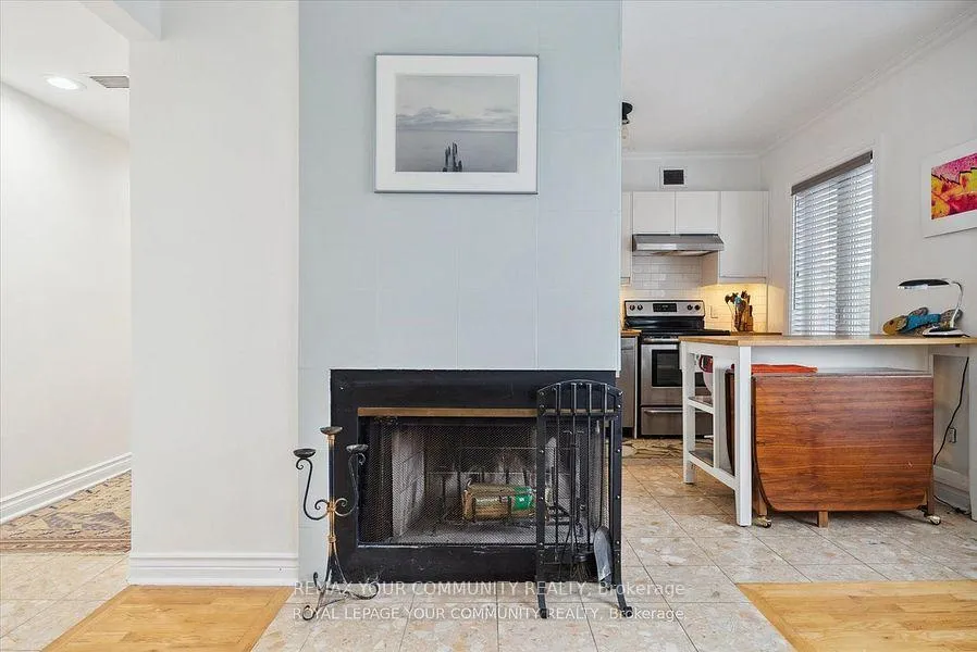 Photo 10 of Unit 201, 60 Kippendavie Avenue, Toronto, The Beaches — HOMEH