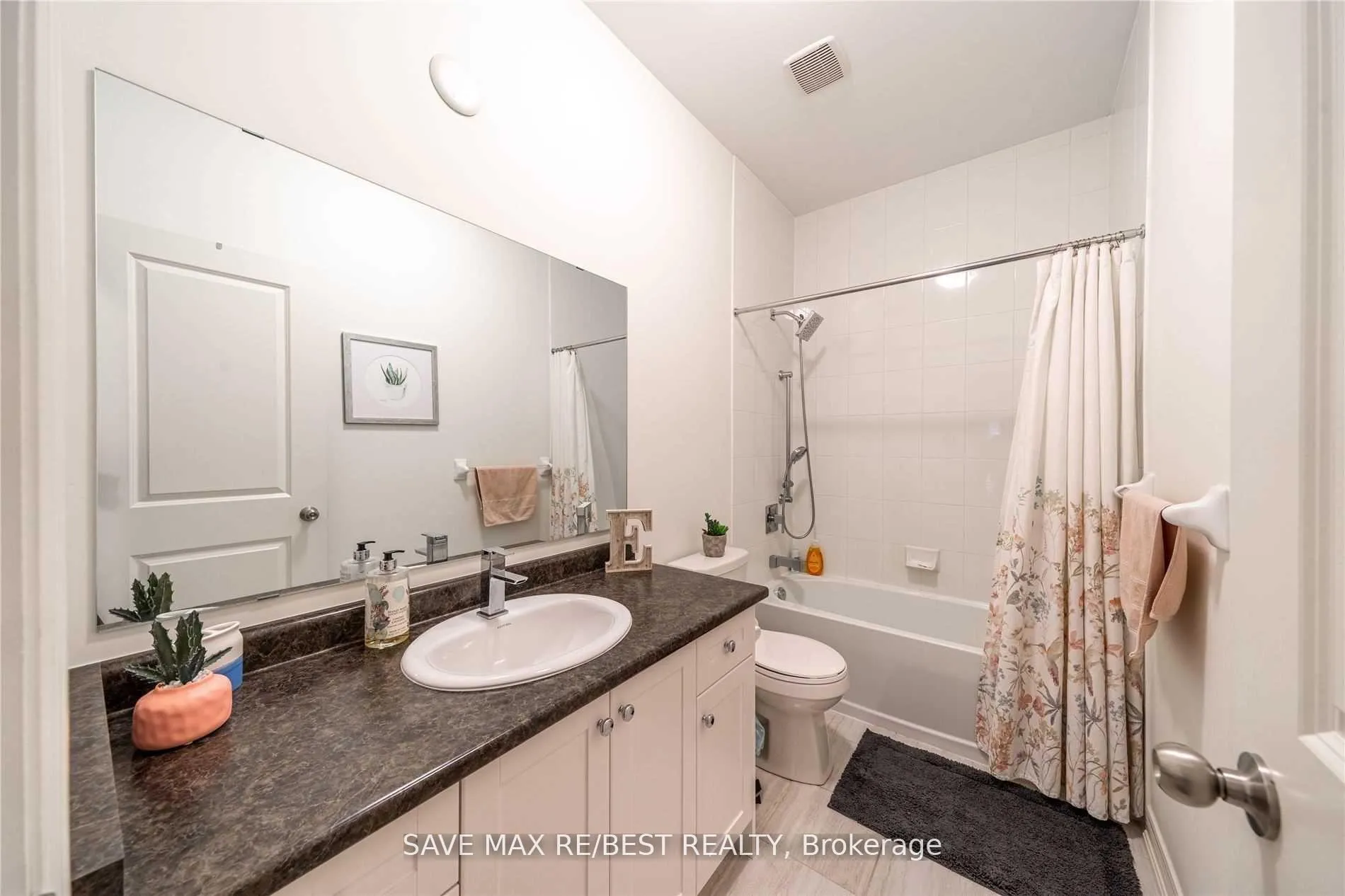 Photo 14 of 35 Conarty Crescent, Whitby, Williamsburg — HOMEH