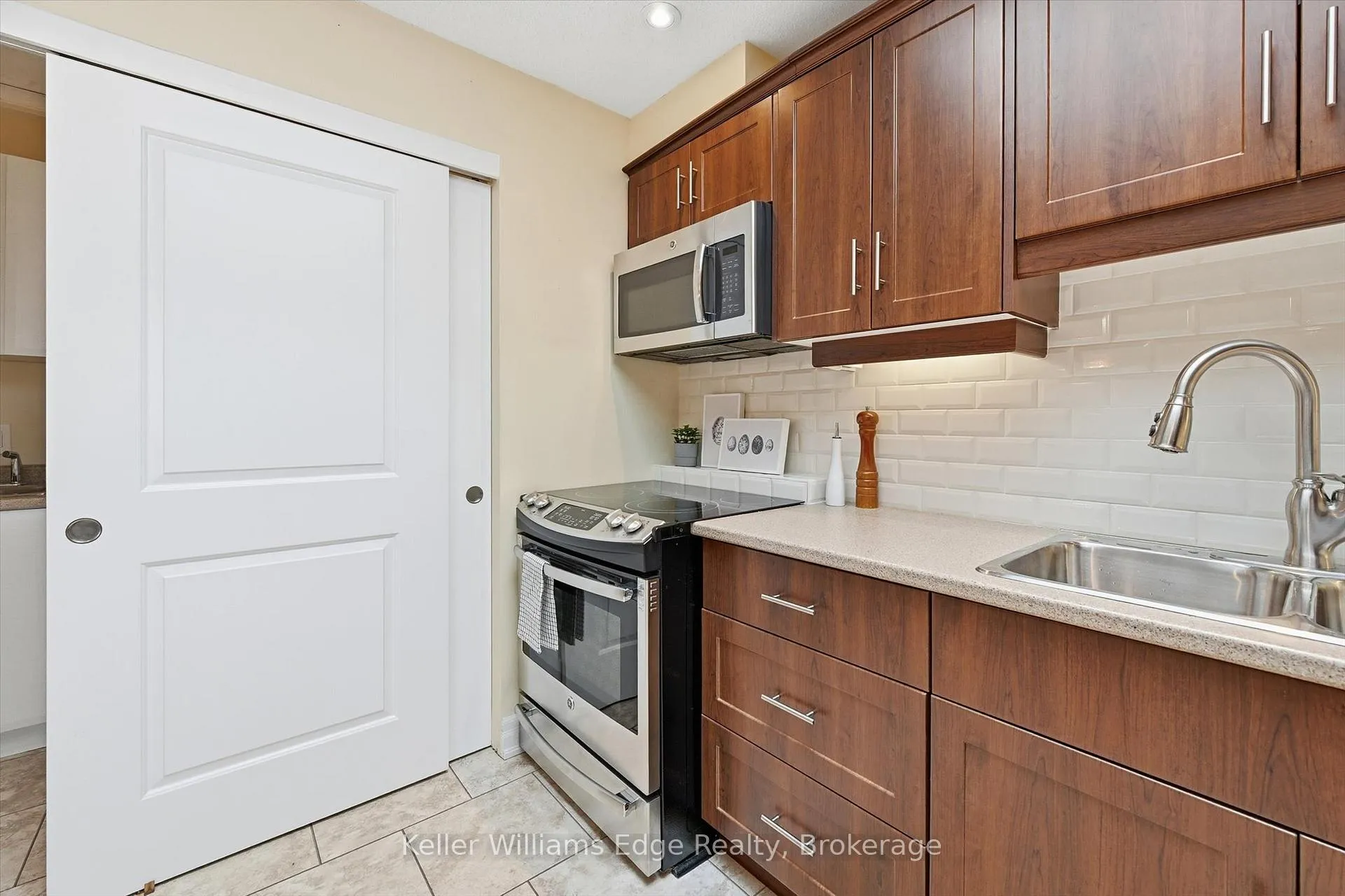 Photo 13 of 9 Gates Lane, Hamilton, Kennedy — HOMEH