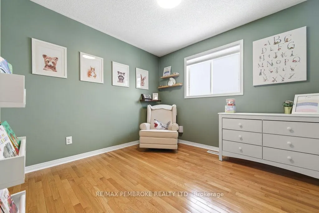 Photo 18 of 22 James Street, Petawawa — HOMEH