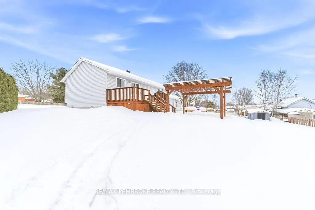 Photo 35 of 22 James Street, Petawawa — HOMEH