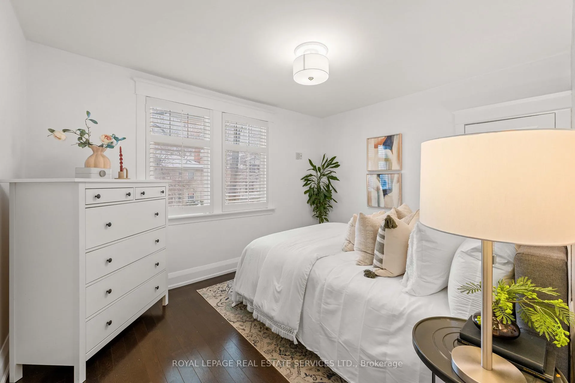 Photo 16 of 20 Roslin Avenue, Toronto, Lawrence Park North — HOMEH