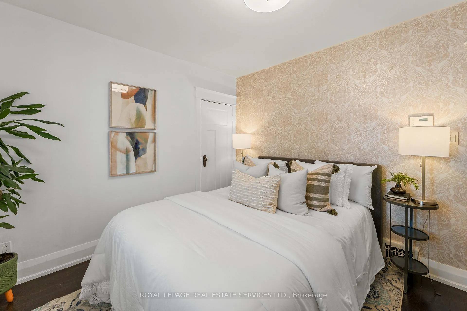 Photo 17 of 20 Roslin Avenue, Toronto, Lawrence Park North — HOMEH