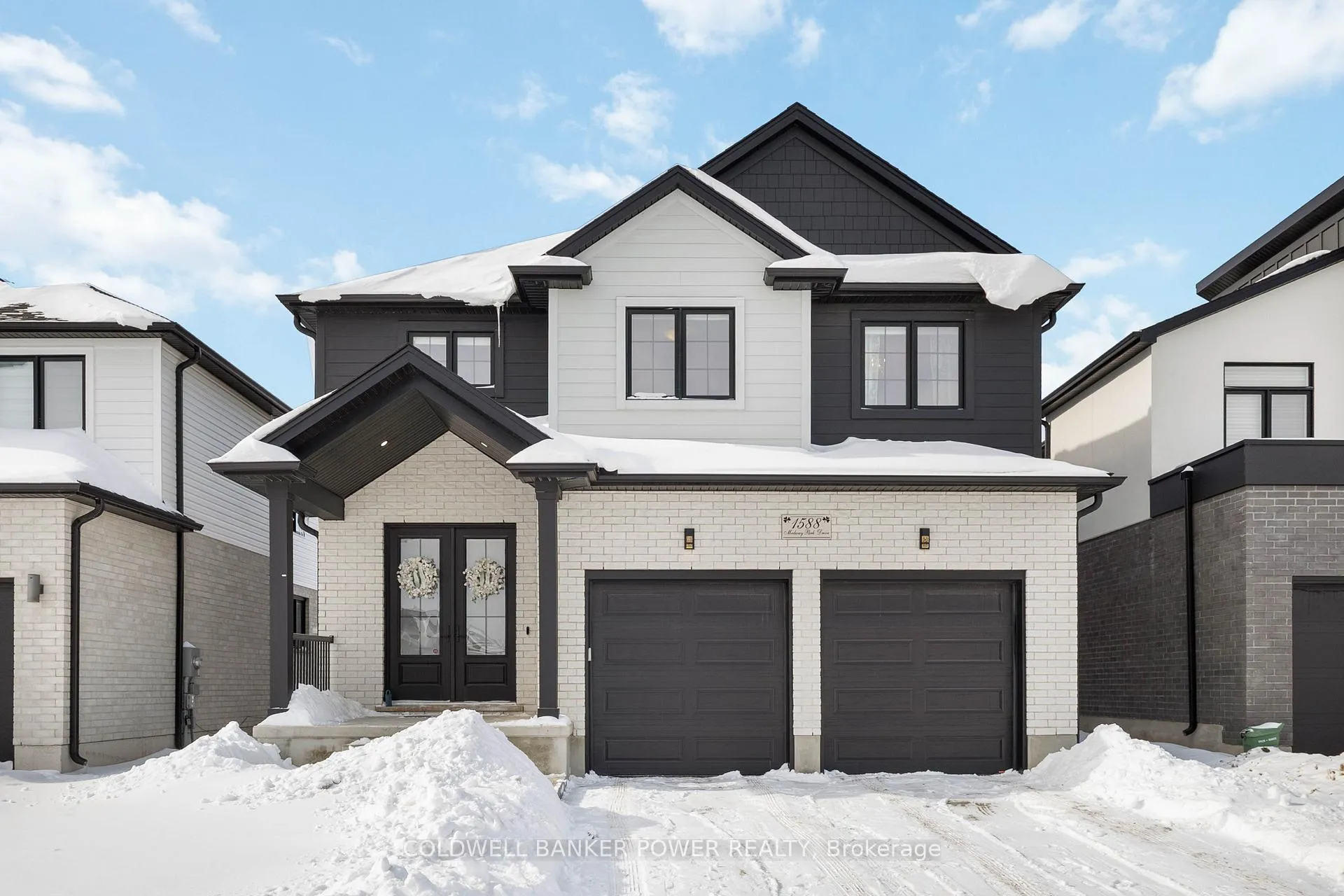 Front of 1588 Medway Park Drive