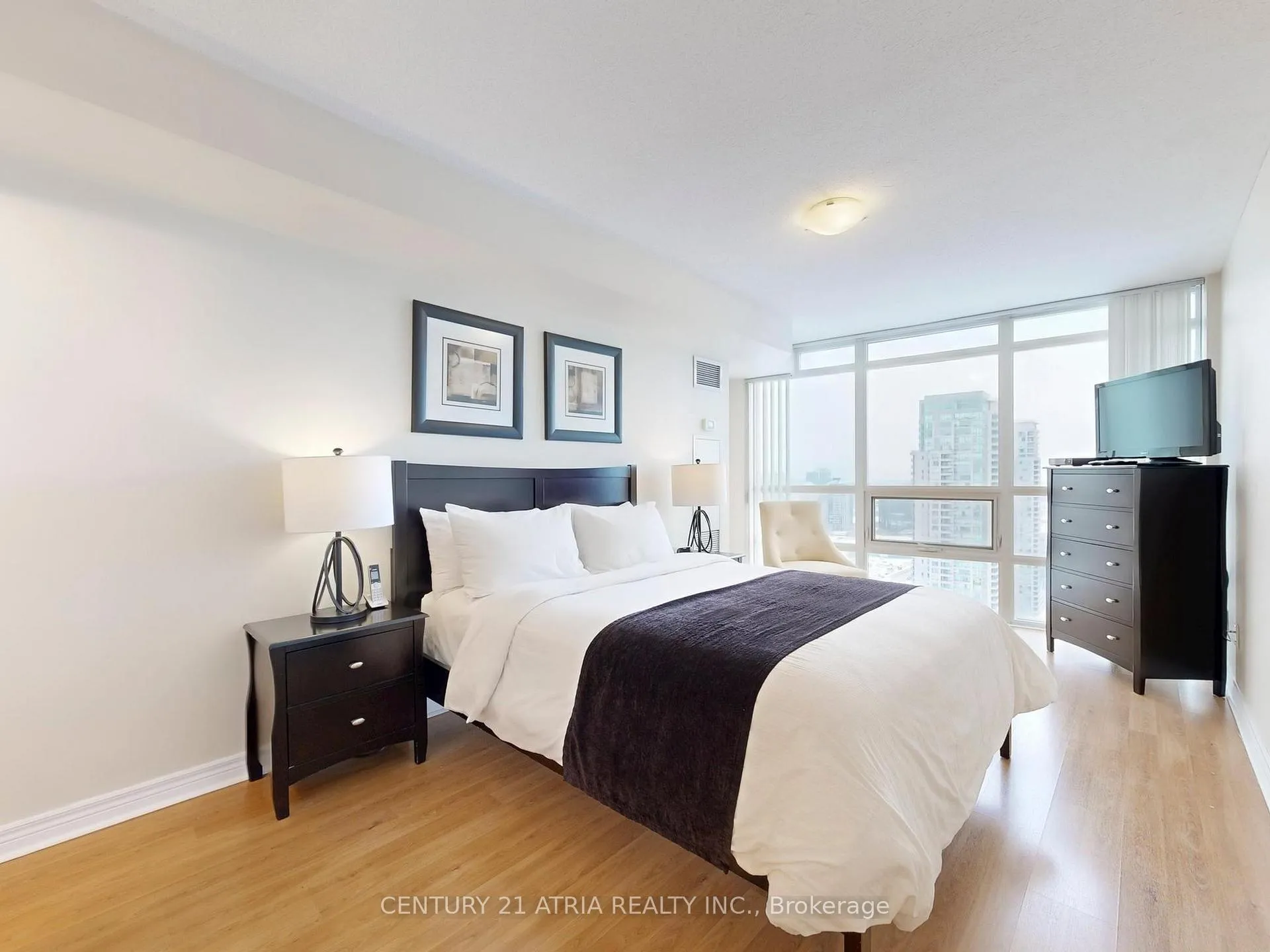 Front of Unit 2908, 83 Borough Drive