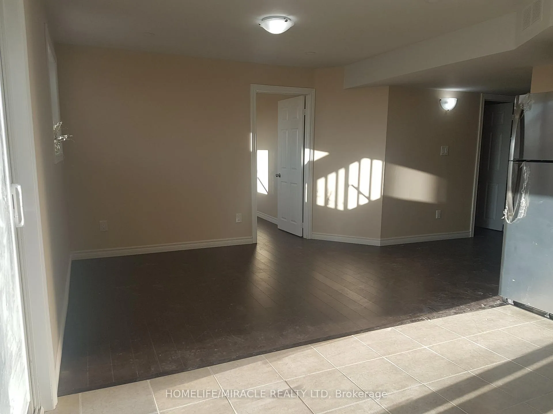 Photo 6 of 1720 Finkle Drive, Oshawa, Taunton — HOMEH