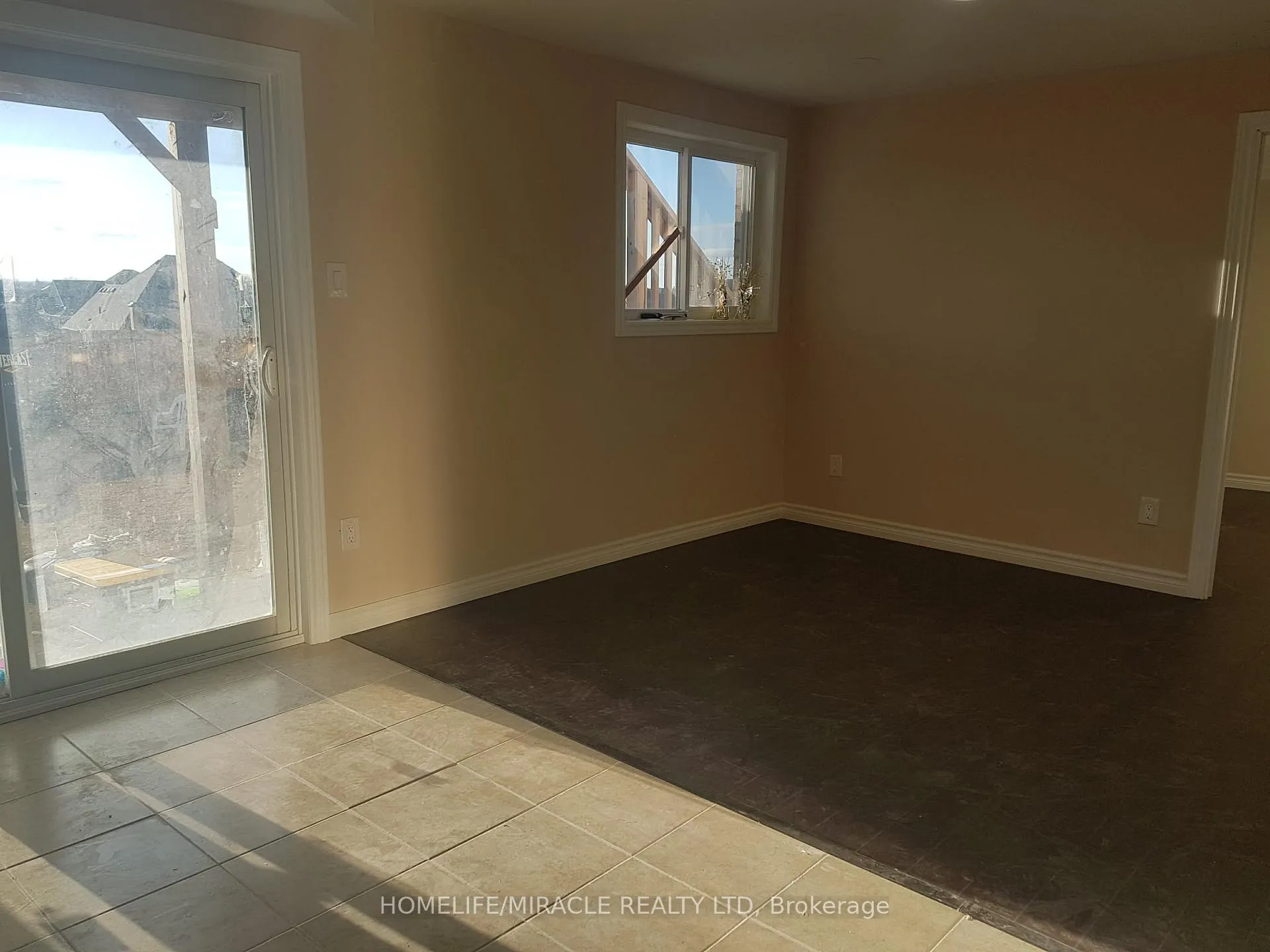Photo 7 of 1720 Finkle Drive, Oshawa, Taunton — HOMEH
