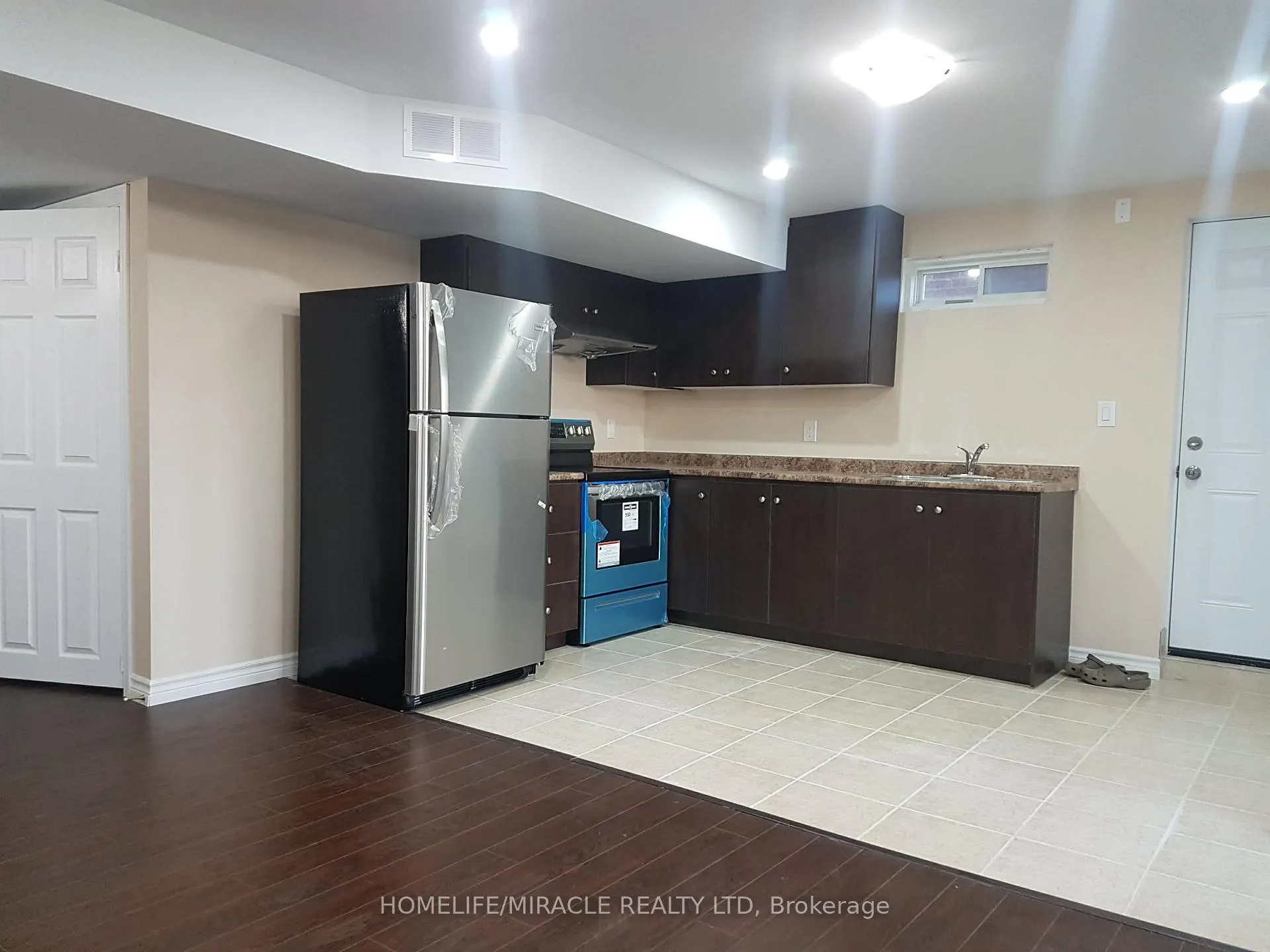 Photo 8 of 1720 Finkle Drive, Oshawa, Taunton — HOMEH