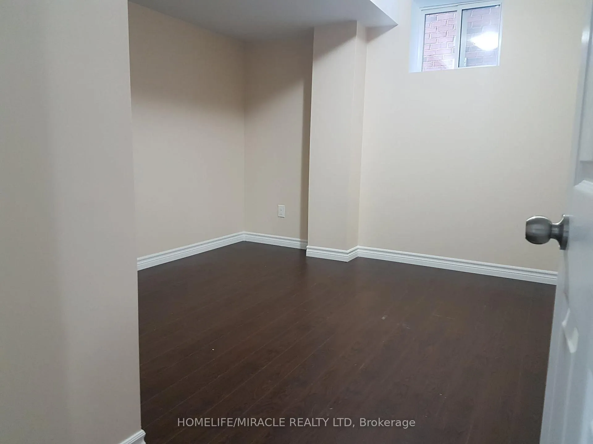 Photo 16 of 1720 Finkle Drive, Oshawa, Taunton — HOMEH
