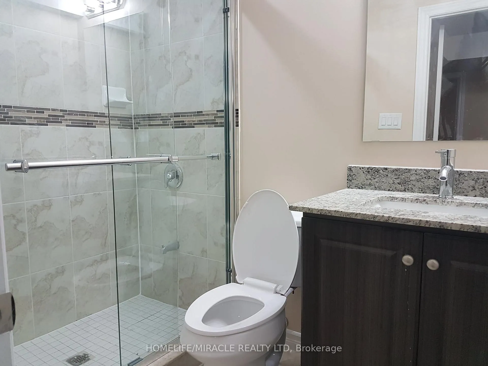 Photo 17 of 1720 Finkle Drive, Oshawa, Taunton — HOMEH