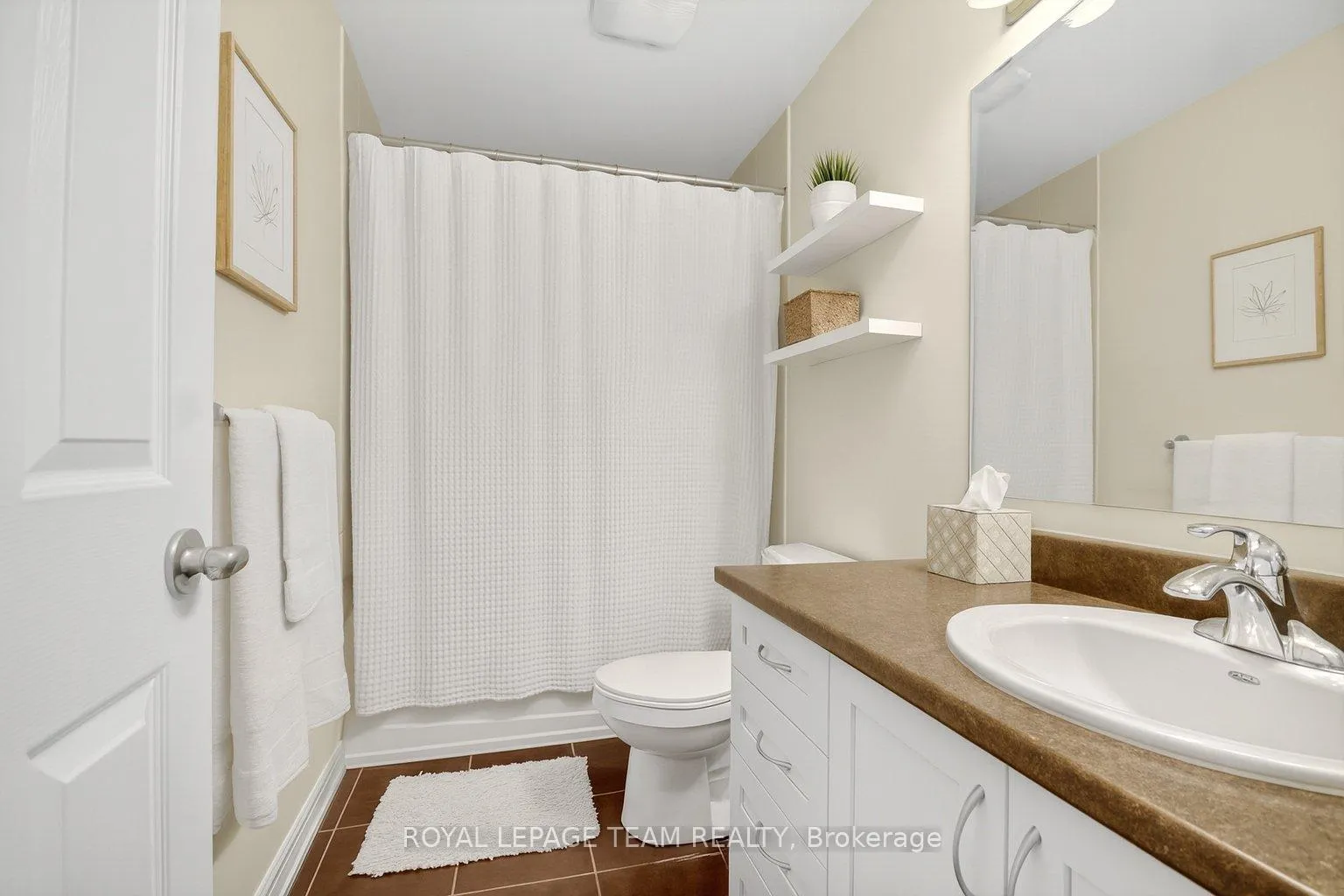 Photo 17 of 245 Garrity Crescent, Ottawa, Barrhaven - Strandherd — HOMEH