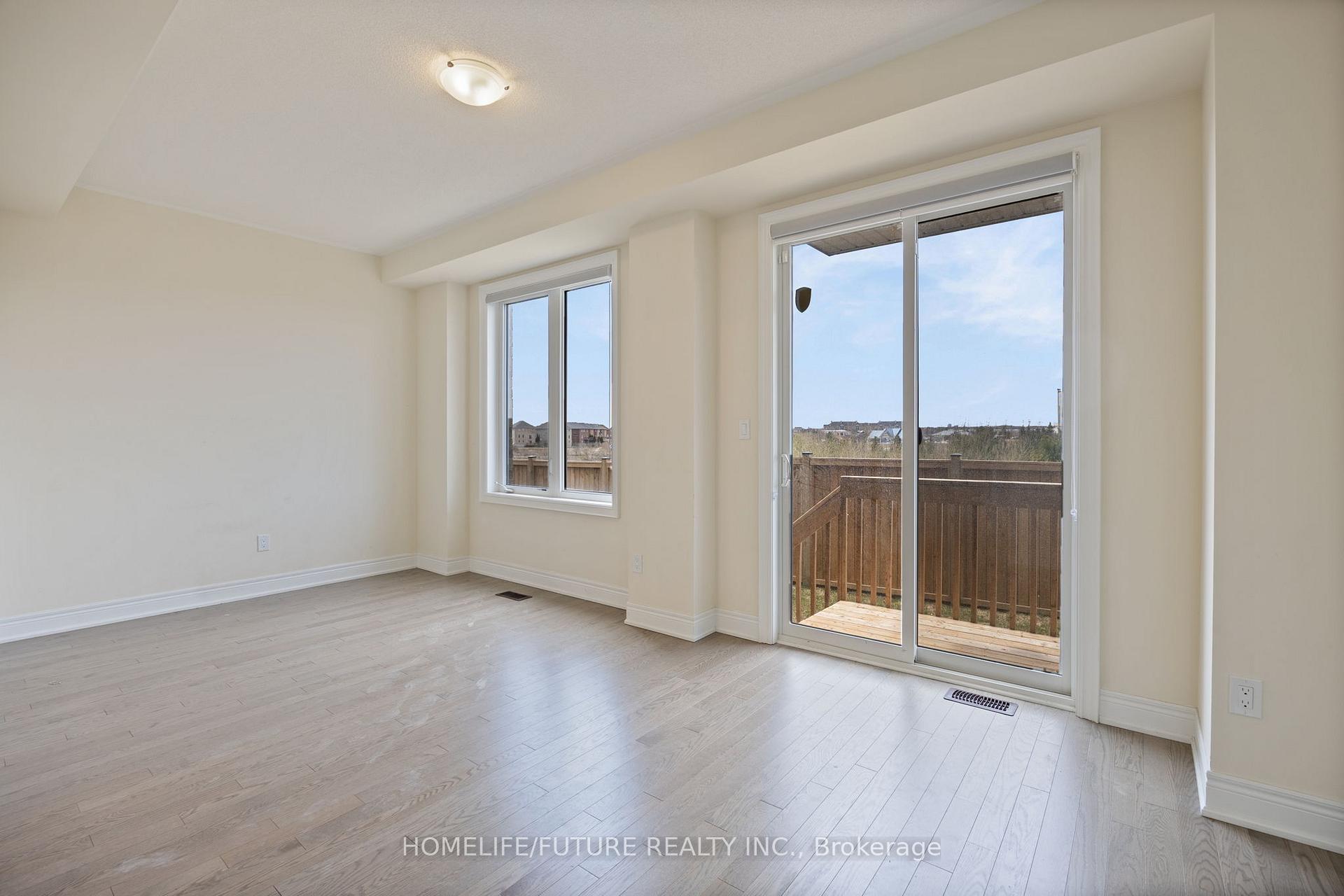 Photo 13 of 38 Andress Way, Markham, Cedarwood — HOMEH