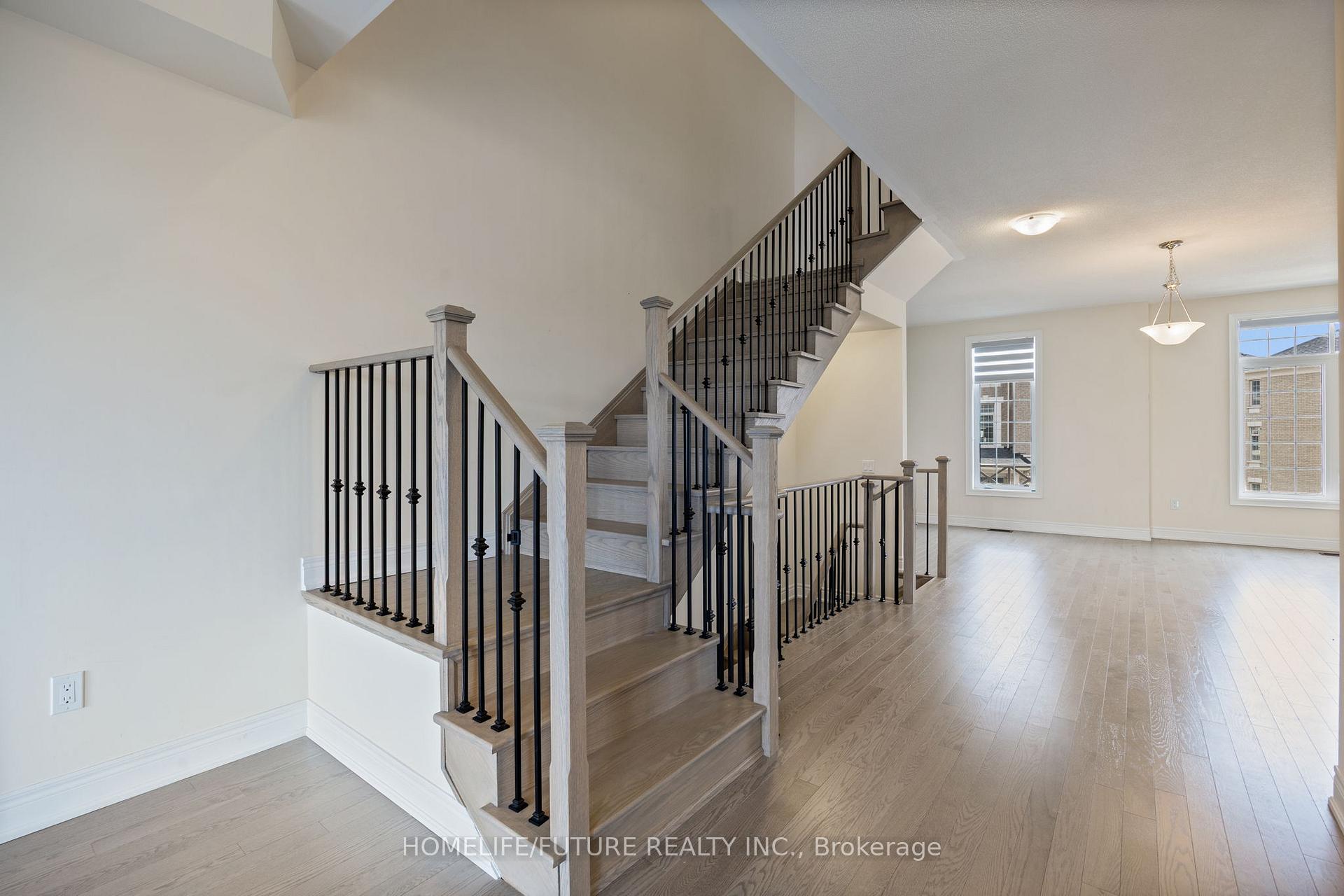 Photo 26 of 38 Andress Way, Markham, Cedarwood — HOMEH