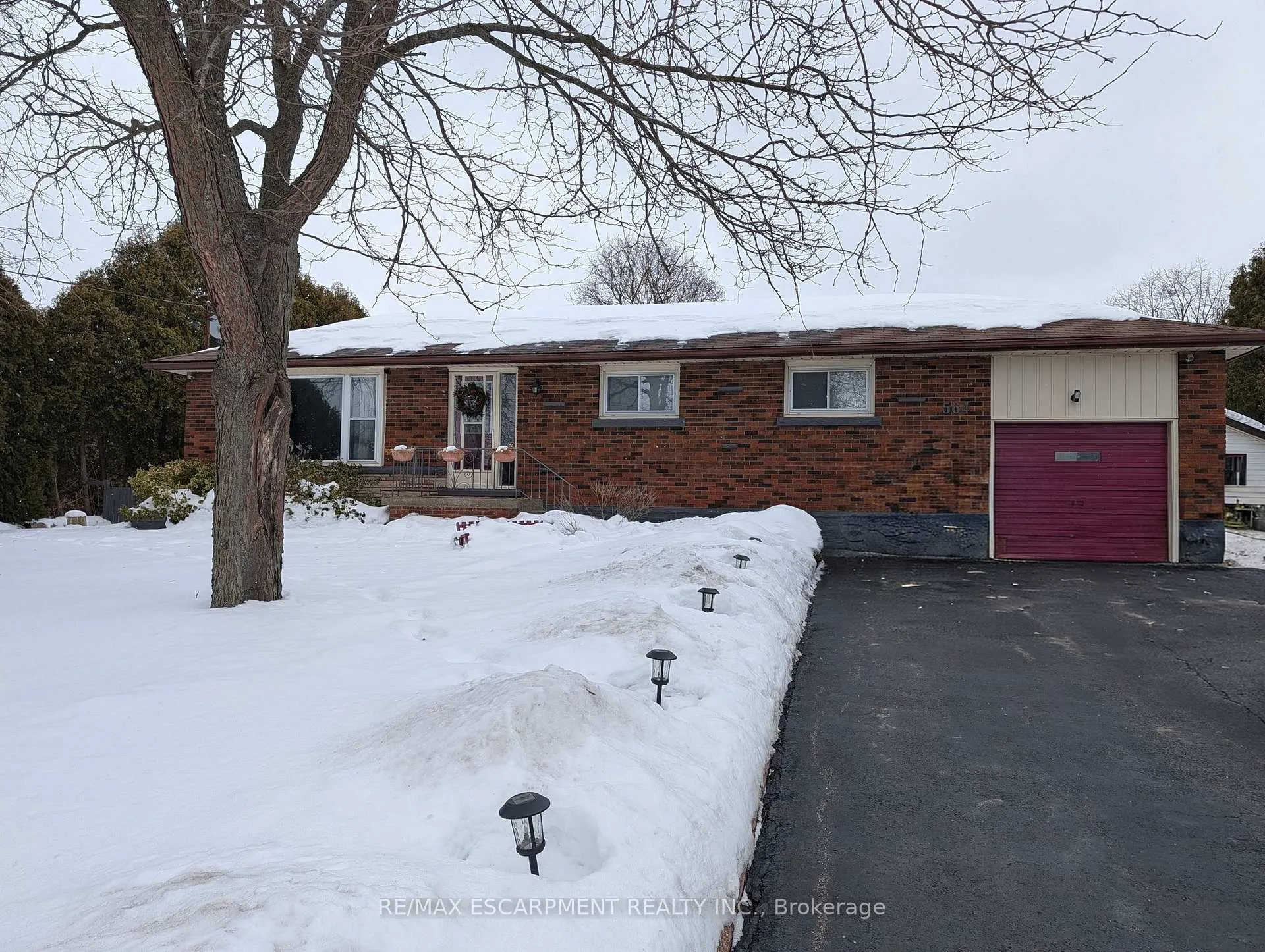 Photo 1 of 564 Evans Road, Hamilton, Rural Flamborough — HOMEH