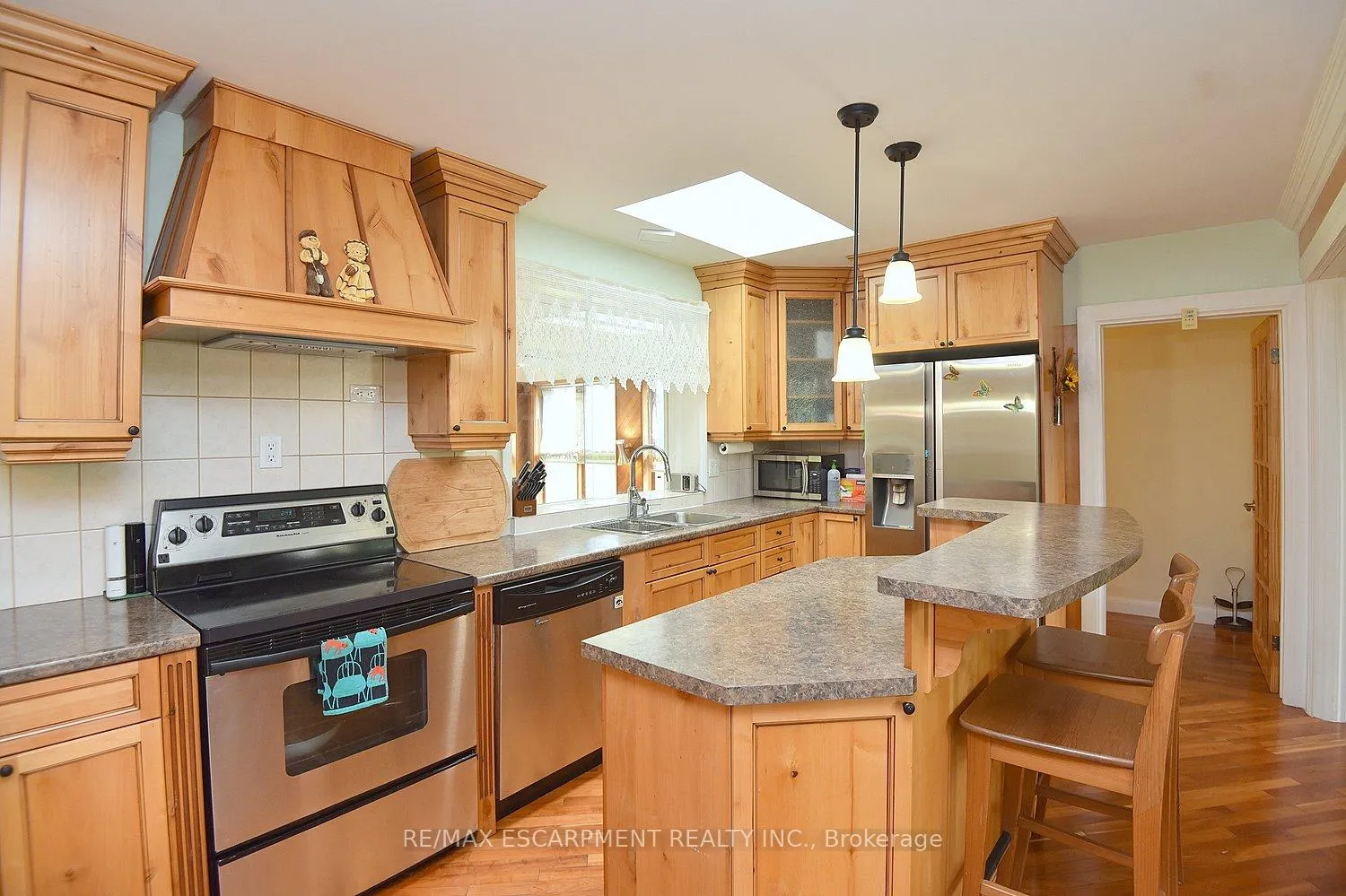 Photo 13 of 564 Evans Road, Hamilton, Rural Flamborough — HOMEH