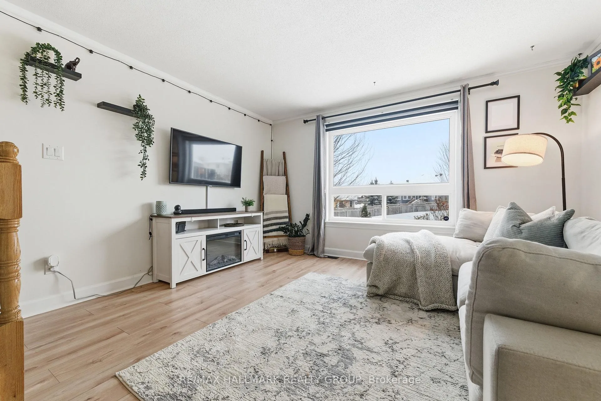 Photo 11 of 47 Ashbury Street N, Arnprior — HOMEH