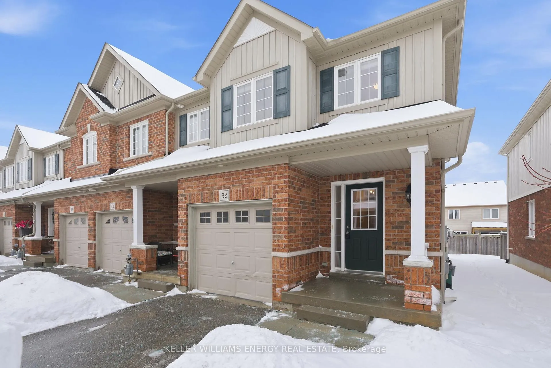 Photo 2 of Unit 32, 1280 Harmony Road N, Oshawa, Pinecrest — HOMEH