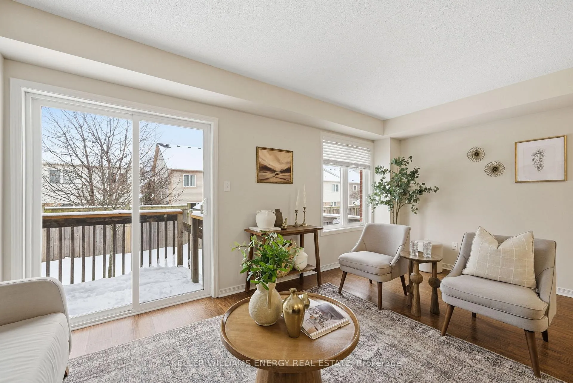 Photo 10 of Unit 32, 1280 Harmony Road N, Oshawa, Pinecrest — HOMEH