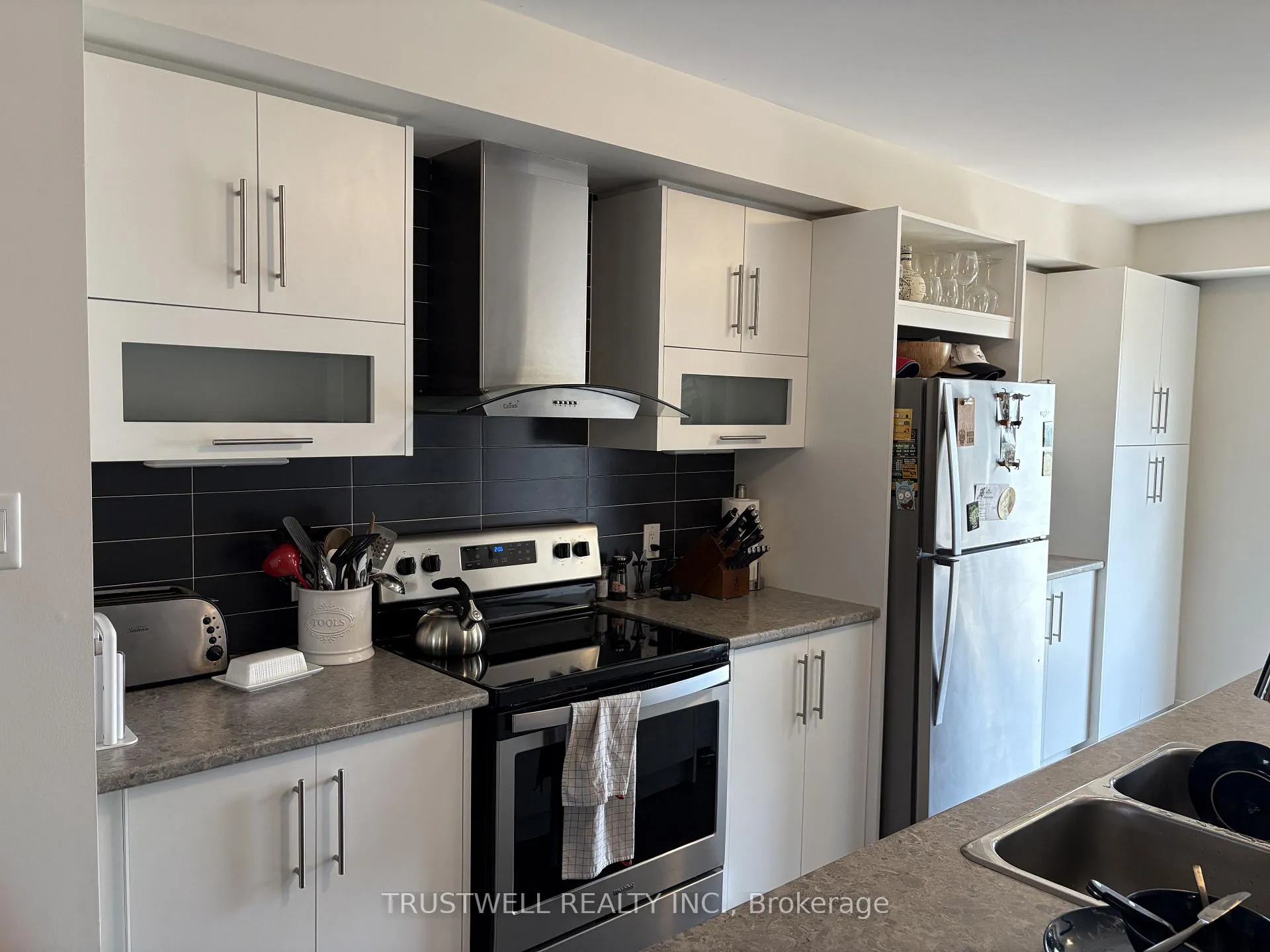 Photo 4 of 95 Donald Fleming Way, Whitby, Pringle Creek — HOMEH