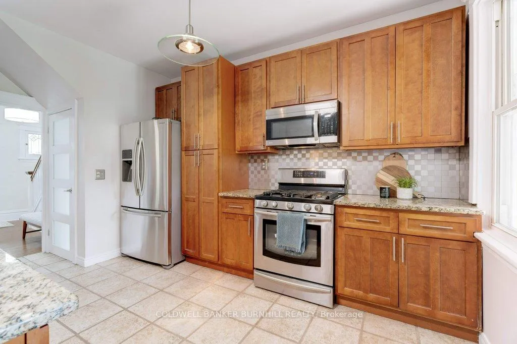 Photo 12 of 550 Hughson Street N, Hamilton, North End — HOMEH