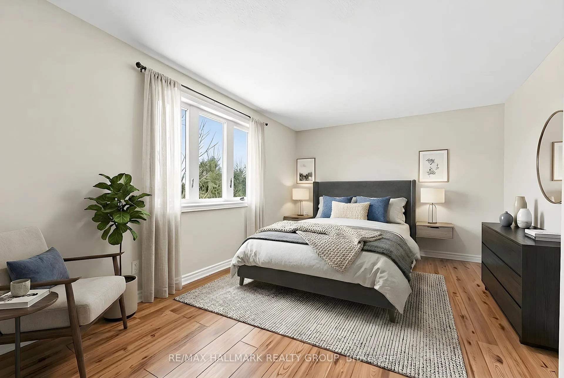 Photo 12 of 1126 Grenoble Crescent, Ottawa, Orleans Wood — HOMEH