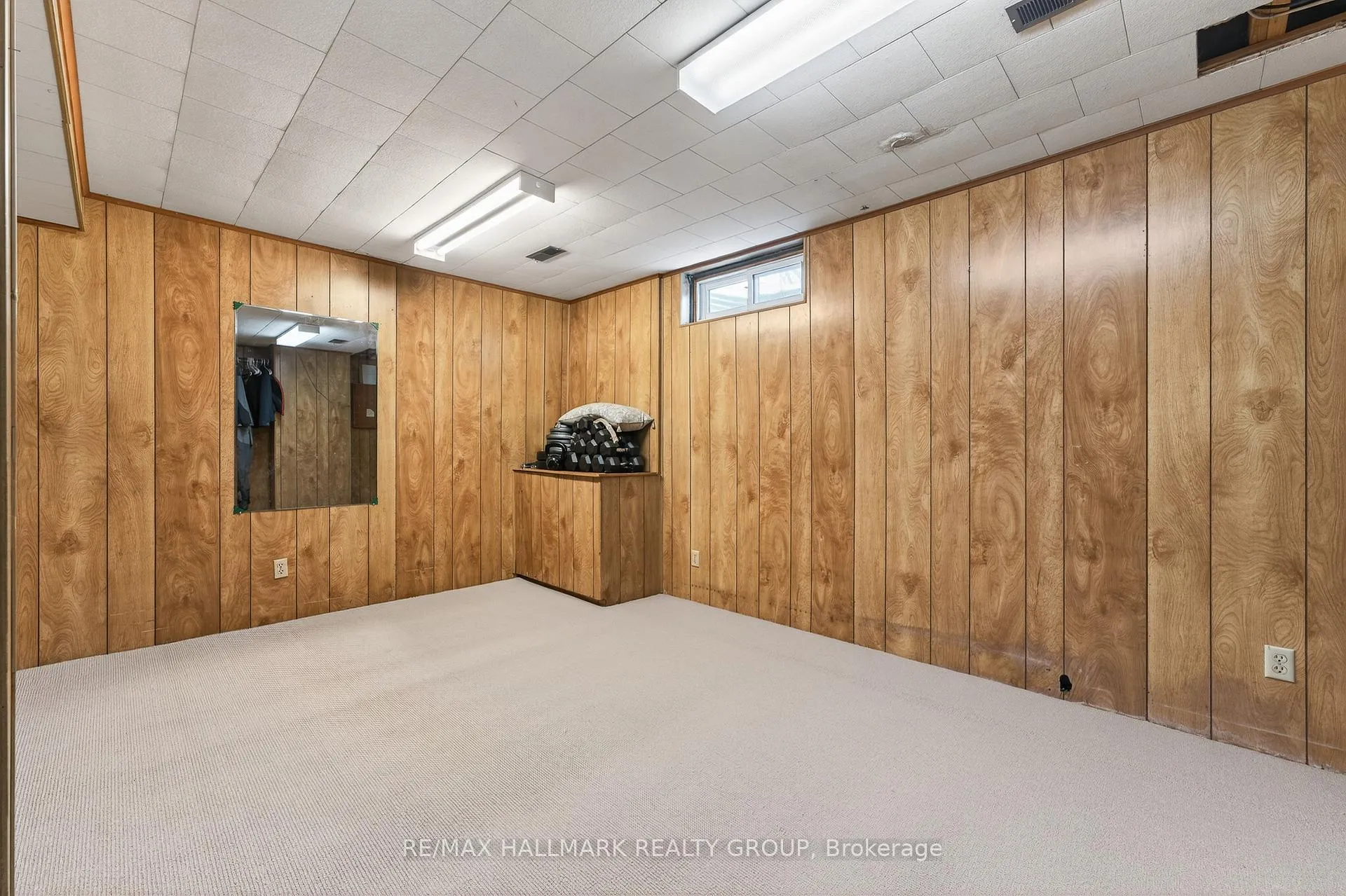 Photo 16 of 1126 Grenoble Crescent, Ottawa, Orleans Wood — HOMEH