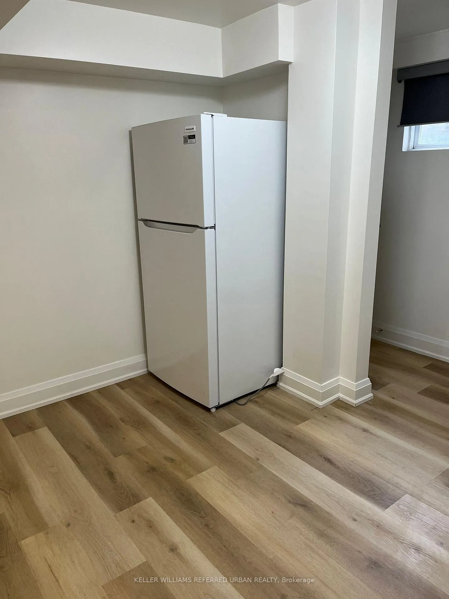 Photo 14 of Unit 1, 98 Frontenac Avenue, Toronto, Bedford Park-Nortown — HOMEH