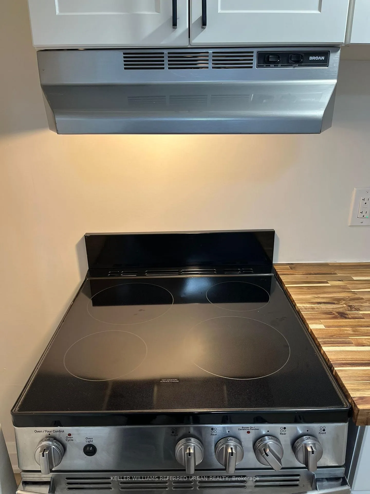 Photo 15 of Unit 1, 98 Frontenac Avenue, Toronto, Bedford Park-Nortown — HOMEH
