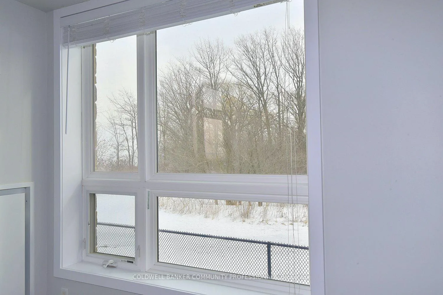Photo 8 of Unit 108, 35 Southshore Crescent, Hamilton, Lakeshore — HOMEH