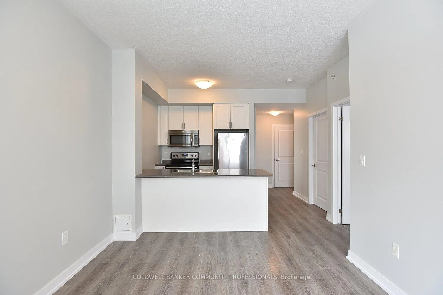 Photo 13 of Unit 108, 35 Southshore Crescent, Hamilton, Lakeshore — HOMEH
