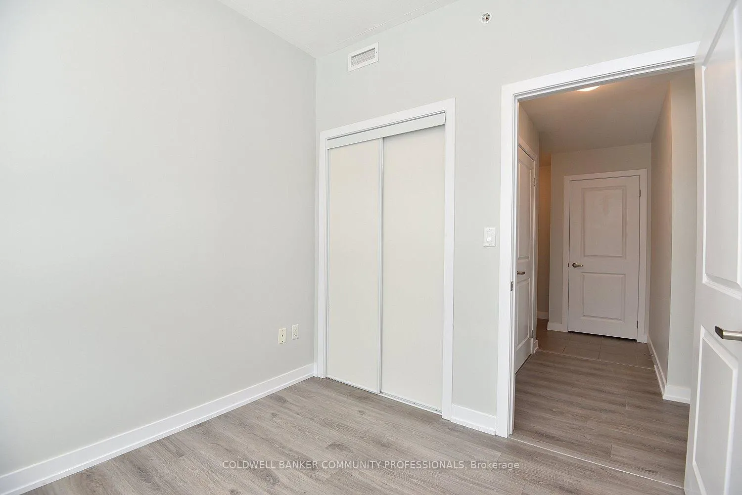 Photo 19 of Unit 108, 35 Southshore Crescent, Hamilton, Lakeshore — HOMEH