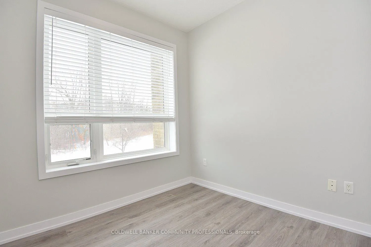 Photo 21 of Unit 108, 35 Southshore Crescent, Hamilton, Lakeshore — HOMEH