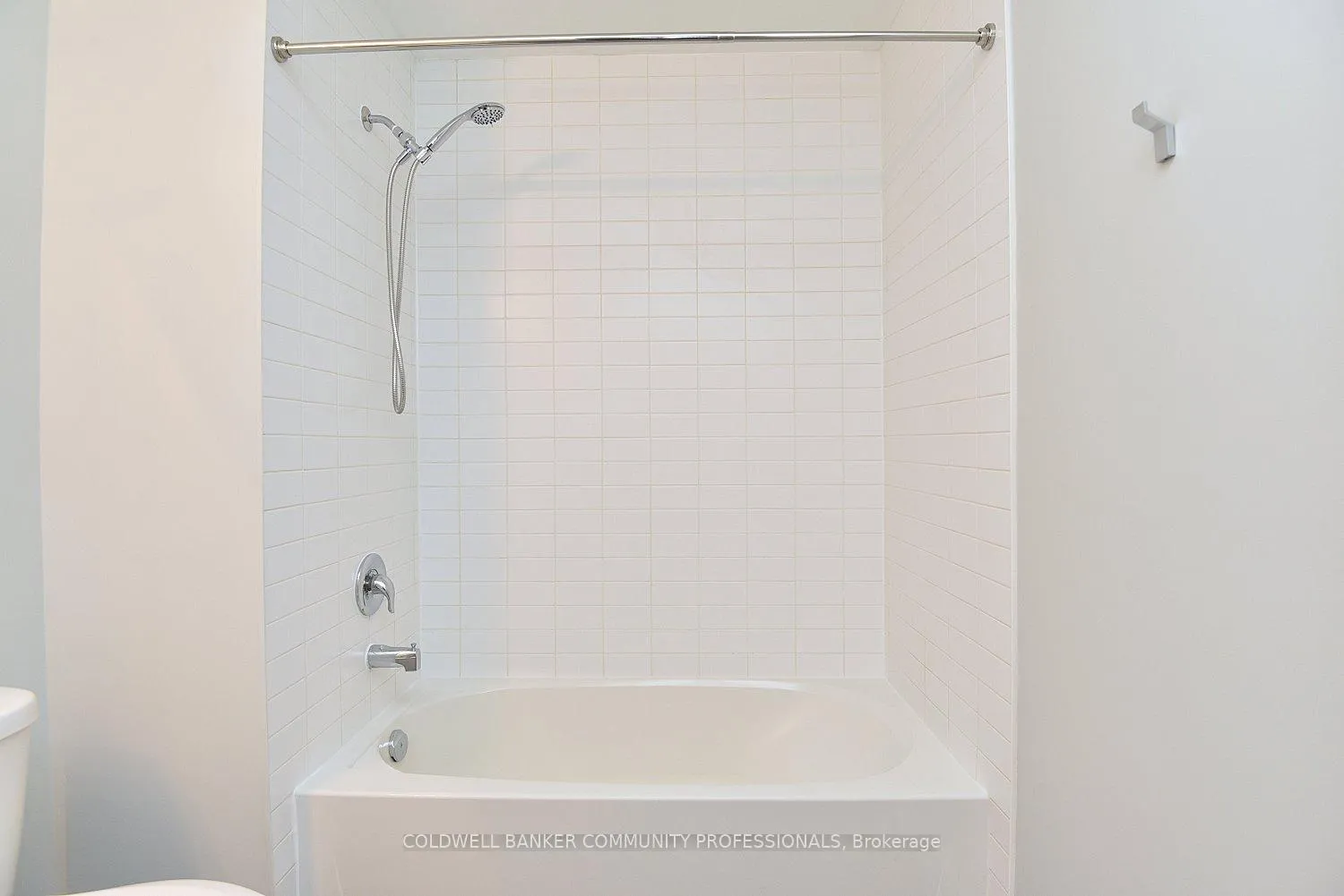 Photo 22 of Unit 108, 35 Southshore Crescent, Hamilton, Lakeshore — HOMEH