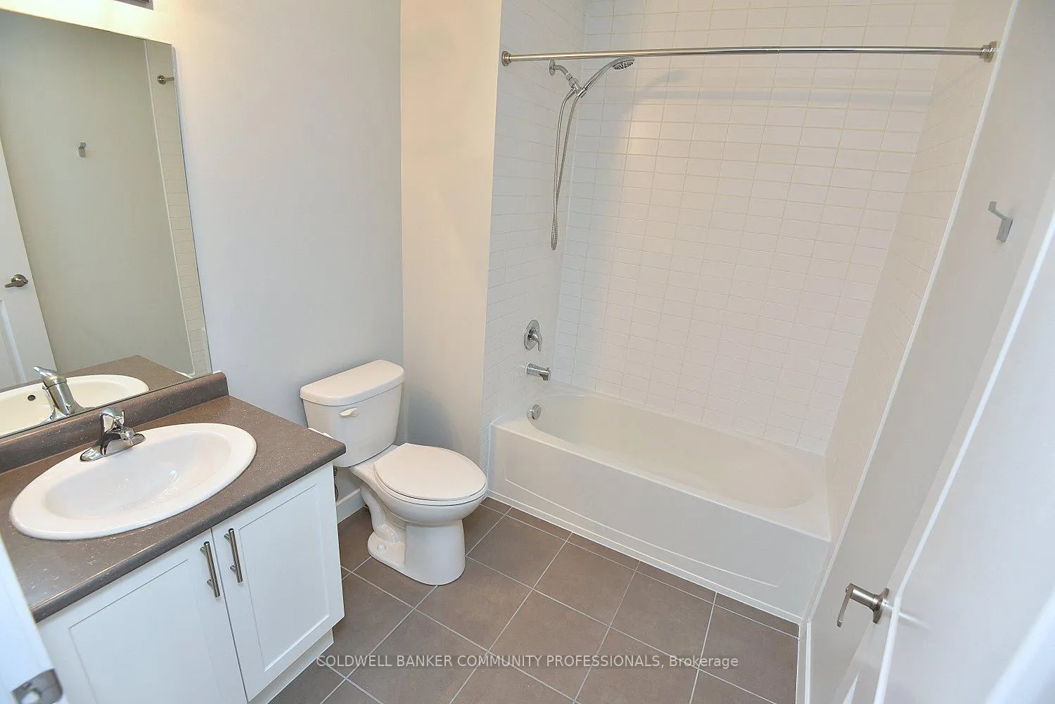 Photo 24 of Unit 108, 35 Southshore Crescent, Hamilton, Lakeshore — HOMEH