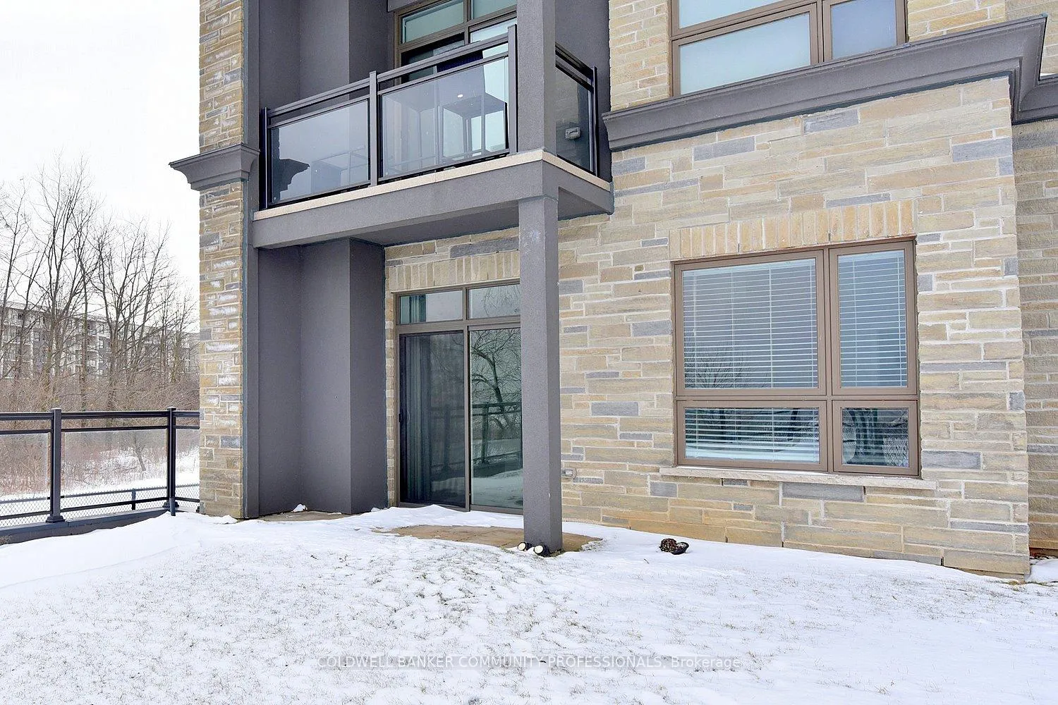 Photo 27 of Unit 108, 35 Southshore Crescent, Hamilton, Lakeshore — HOMEH