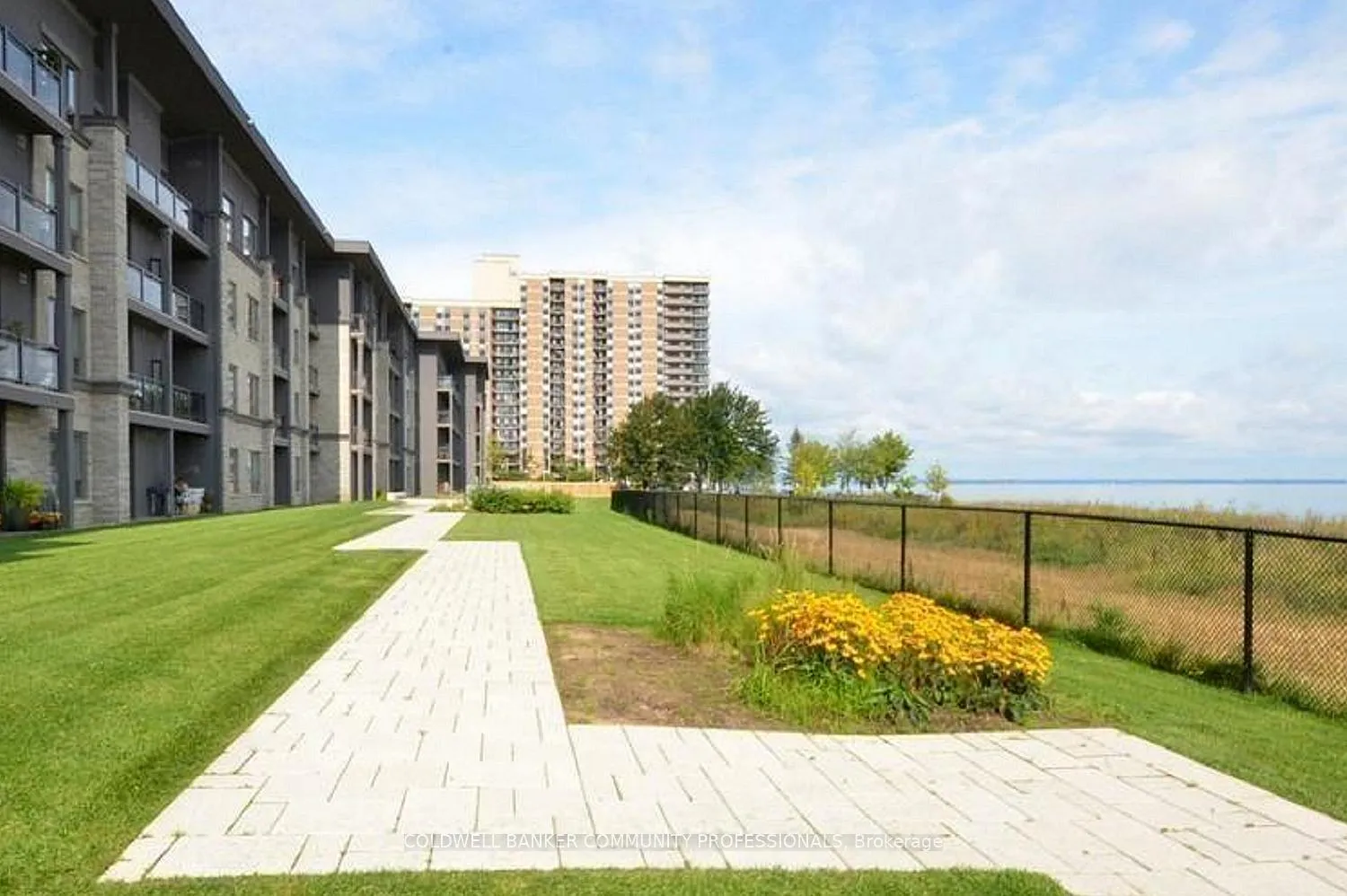 Photo 37 of Unit 108, 35 Southshore Crescent, Hamilton, Lakeshore — HOMEH