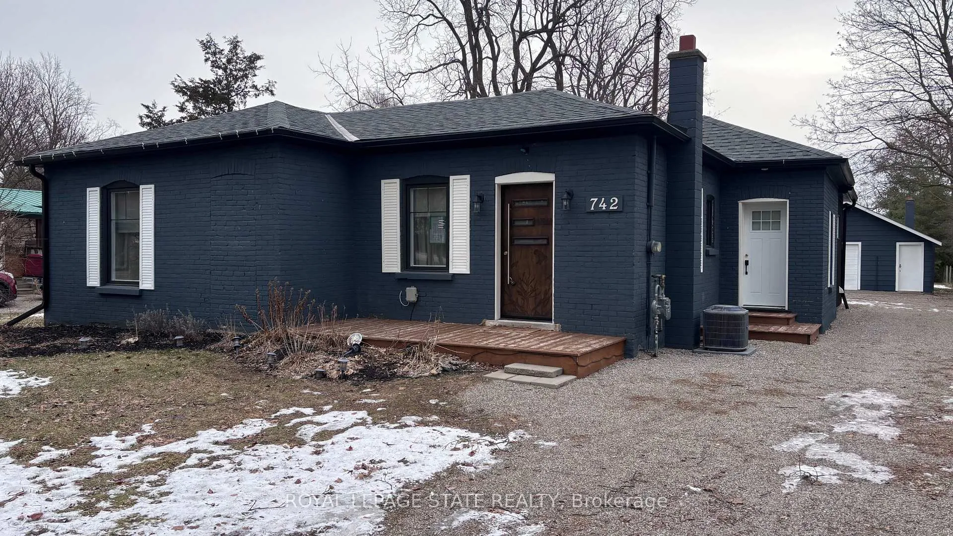 Photo 1 of 742 Mount Pleasant Road, Brant, Brantford Twp — HOMEH