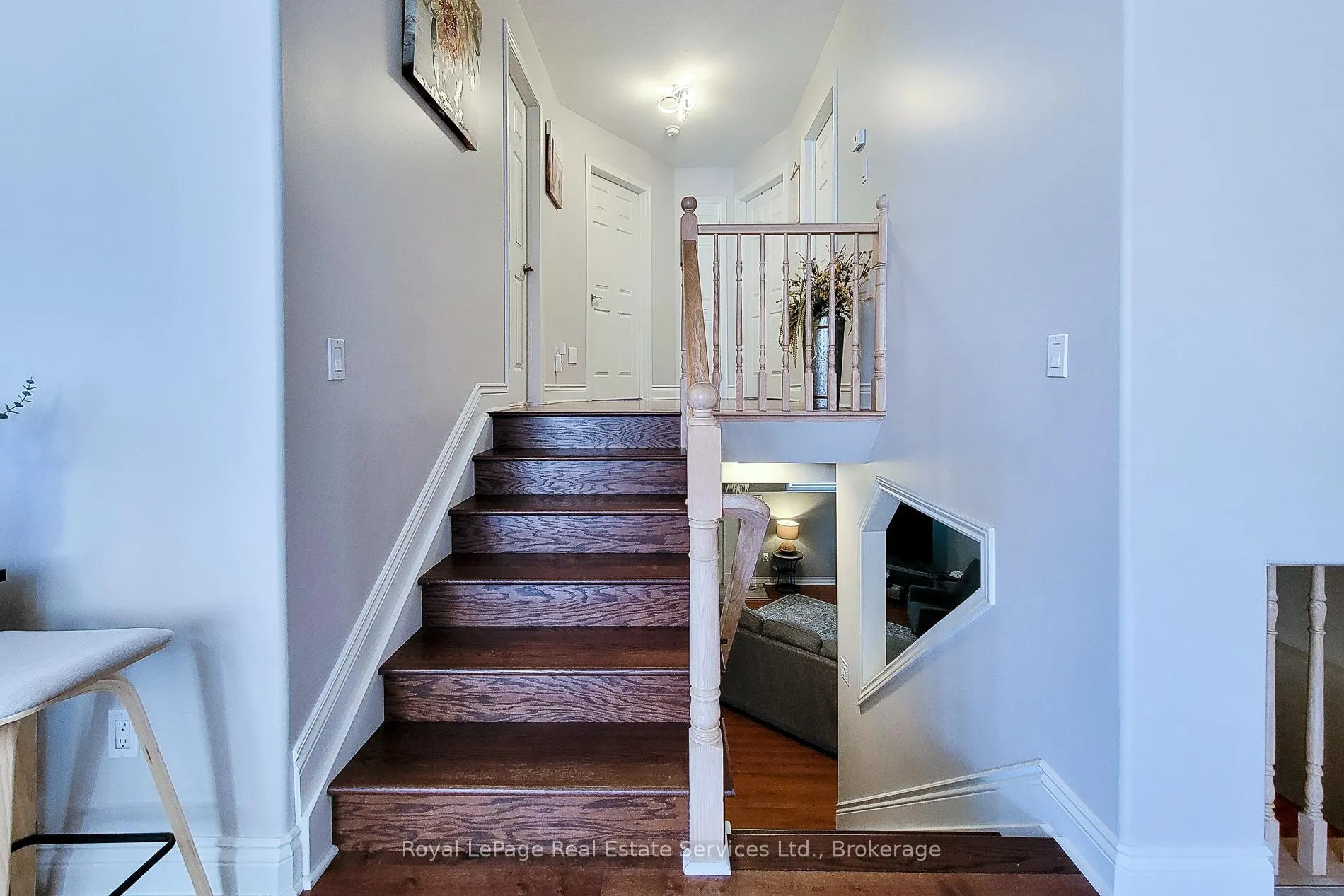 Photo 21 of 8111 Woodsview Crescent, Niagara Falls, Ascot — HOMEH