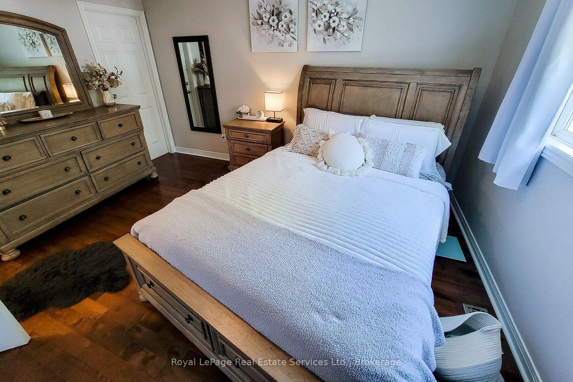 Photo 24 of 8111 Woodsview Crescent, Niagara Falls, Ascot — HOMEH