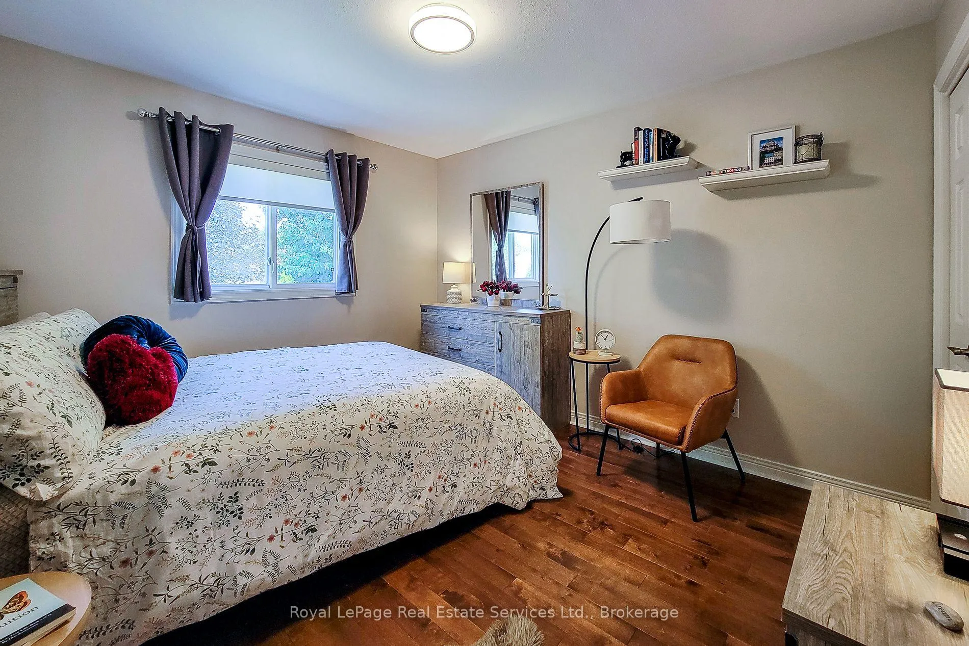 Photo 27 of 8111 Woodsview Crescent, Niagara Falls, Ascot — HOMEH