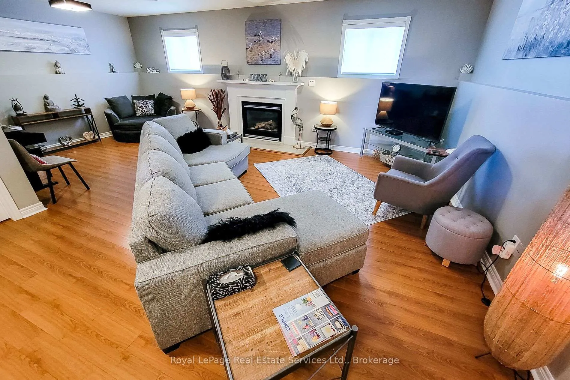 Photo 32 of 8111 Woodsview Crescent, Niagara Falls, Ascot — HOMEH