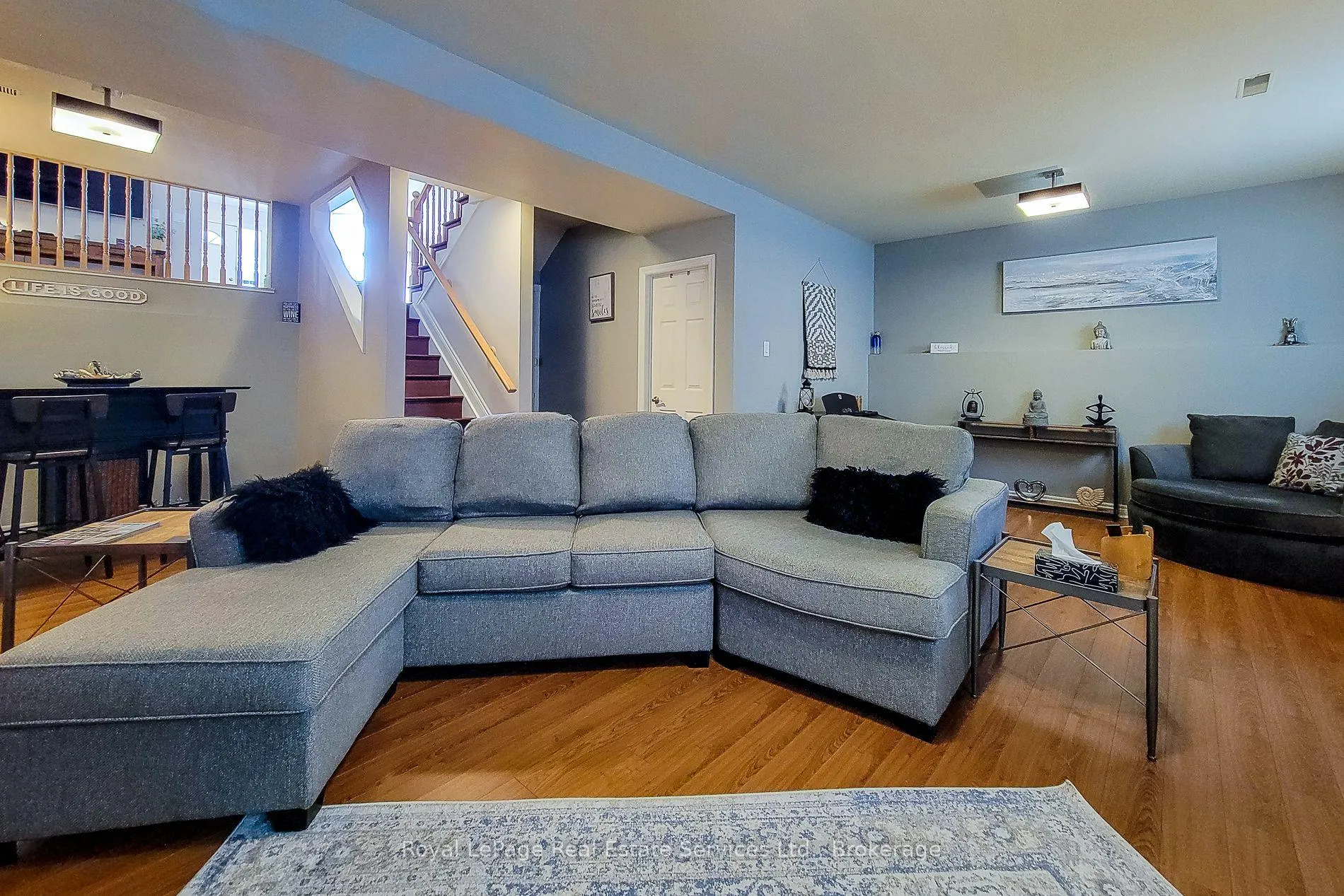 Photo 33 of 8111 Woodsview Crescent, Niagara Falls, Ascot — HOMEH